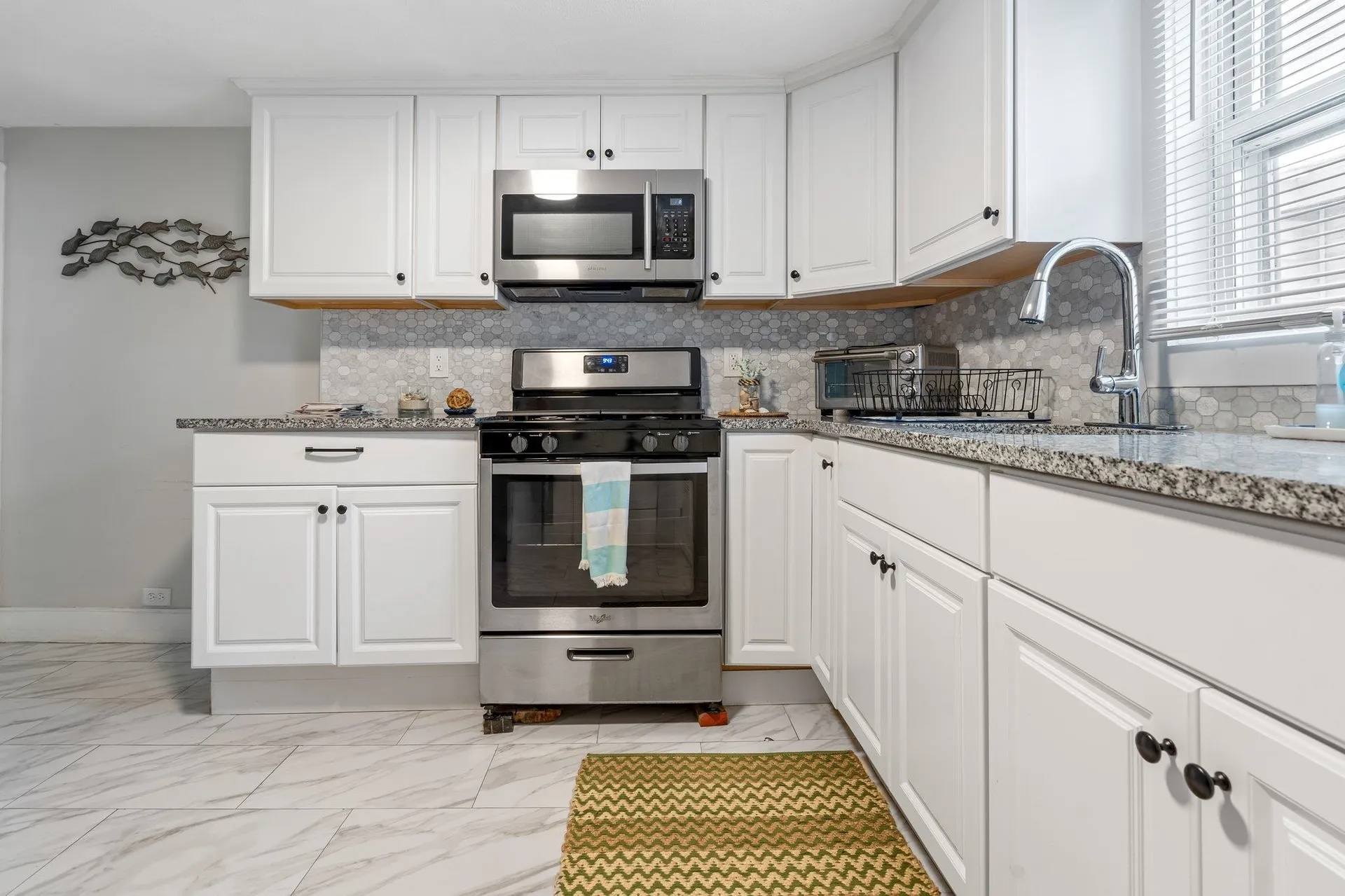 18 Perkins Avenue Hampton NH 03842