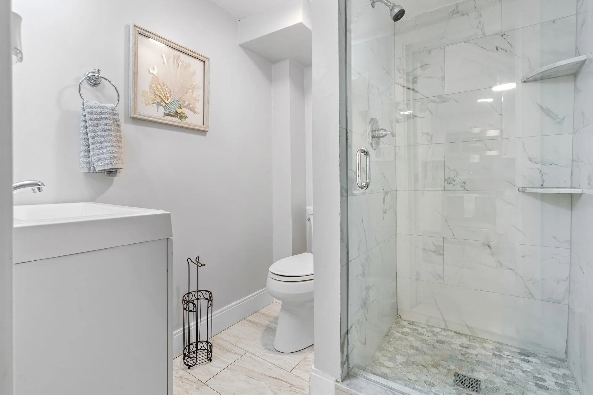 18 Perkins Avenue Hampton NH 03842