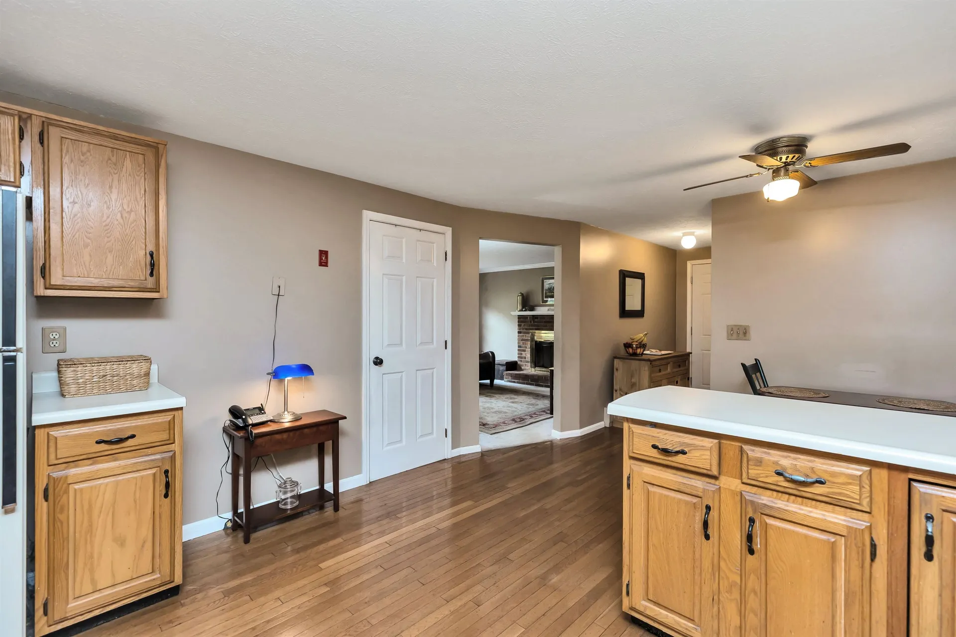 8 Lexington Avenue Londonderry NH 03053