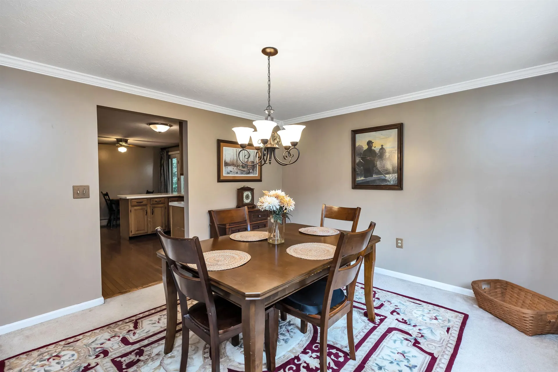 8 Lexington Avenue Londonderry NH 03053