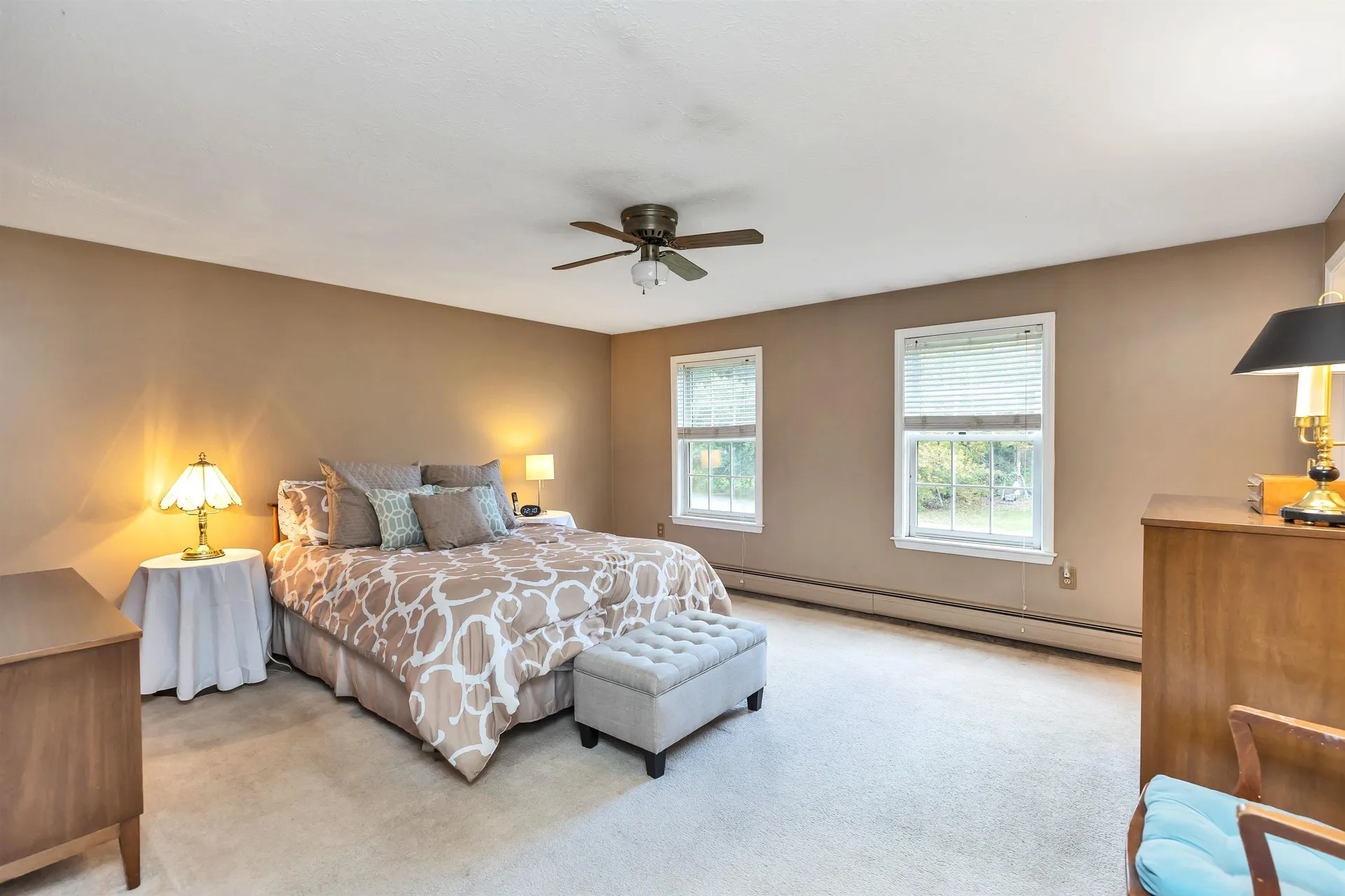 8 Lexington Avenue Londonderry NH 03053