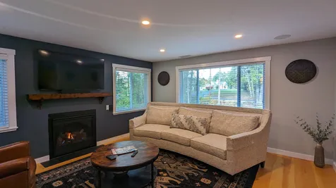 24 Old Follett Road Meredith NH 03253