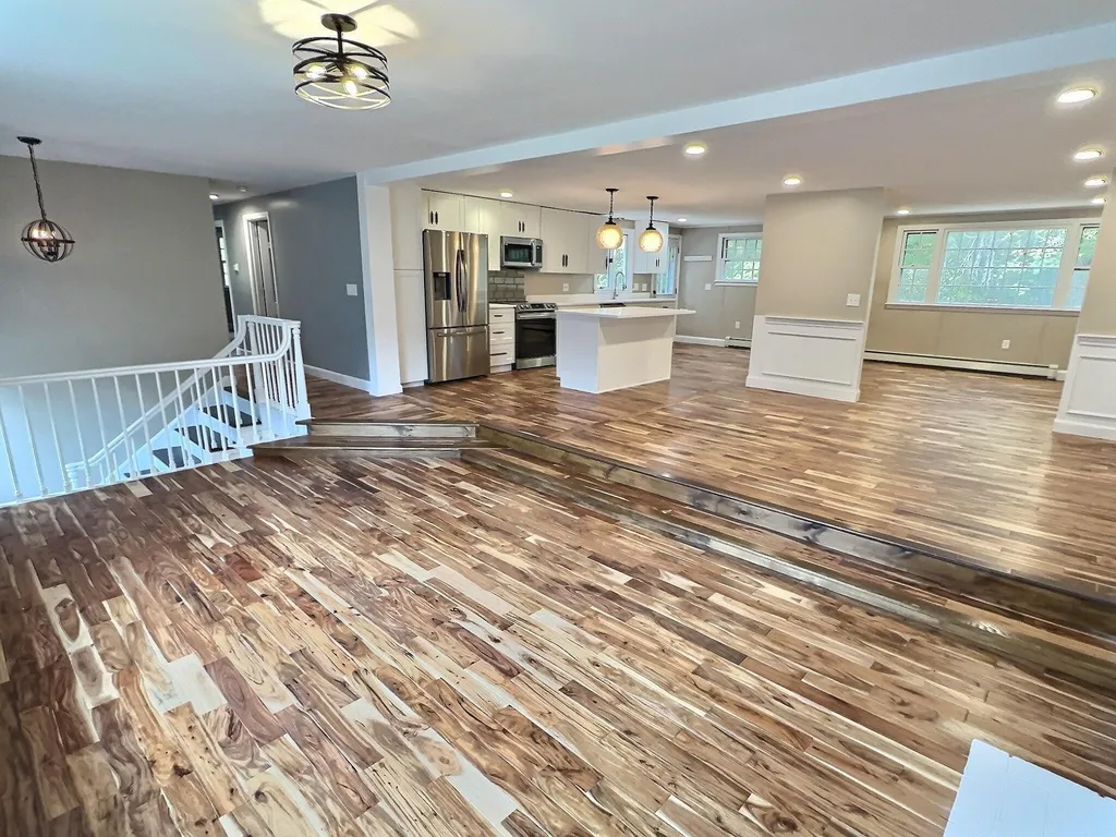13 Brookview Drive Pelham NH 03076