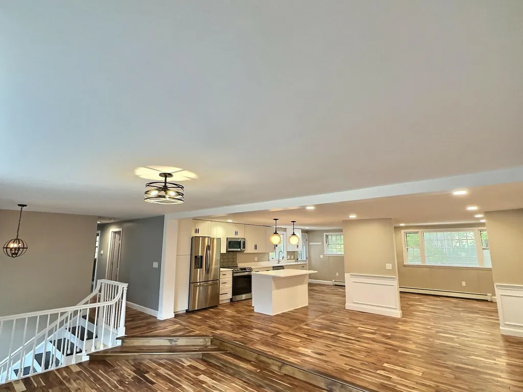 13 Brookview Drive Pelham NH 03076
