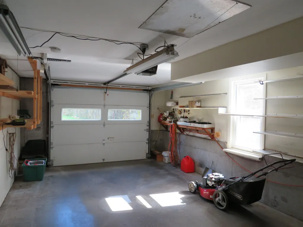 185 President Road Manchester NH 03103