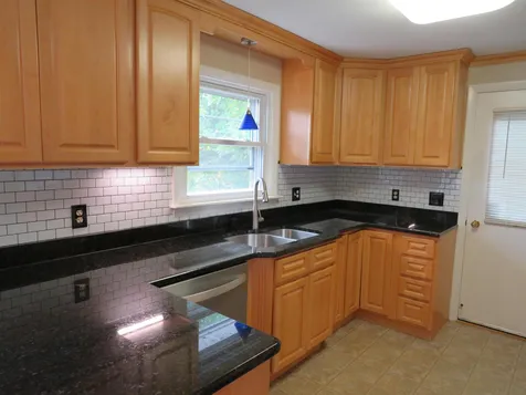 185 President Road Manchester NH 03103