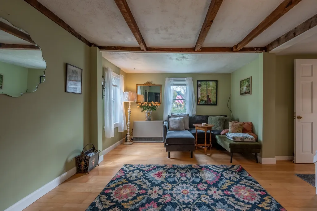 58 Library Road Grafton NH 03240