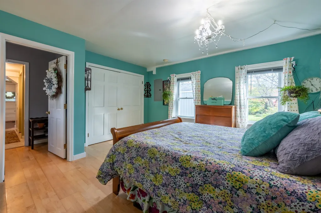 58 Library Road Grafton NH 03240