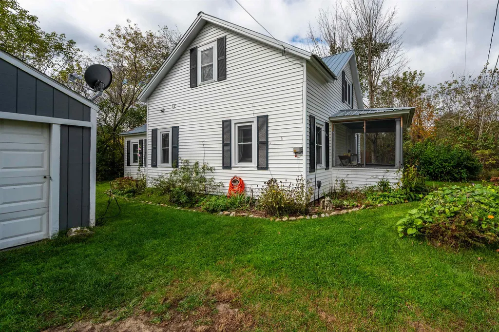 58 Library Road Grafton NH 03240