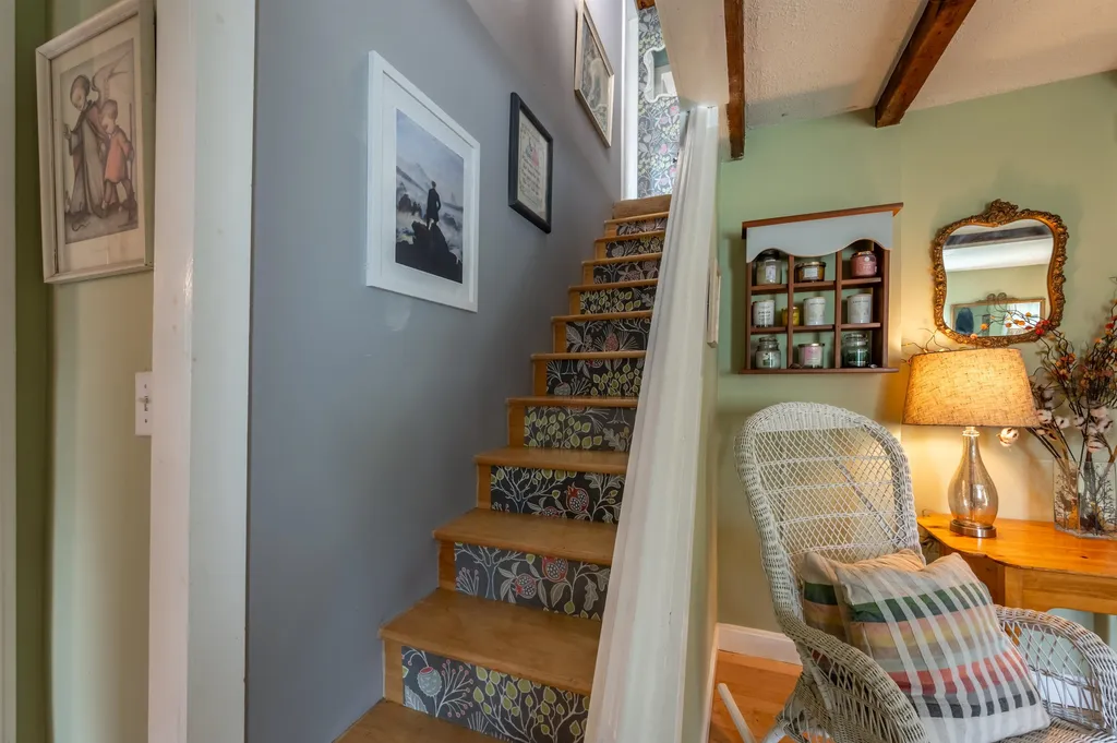 58 Library Road Grafton NH 03240