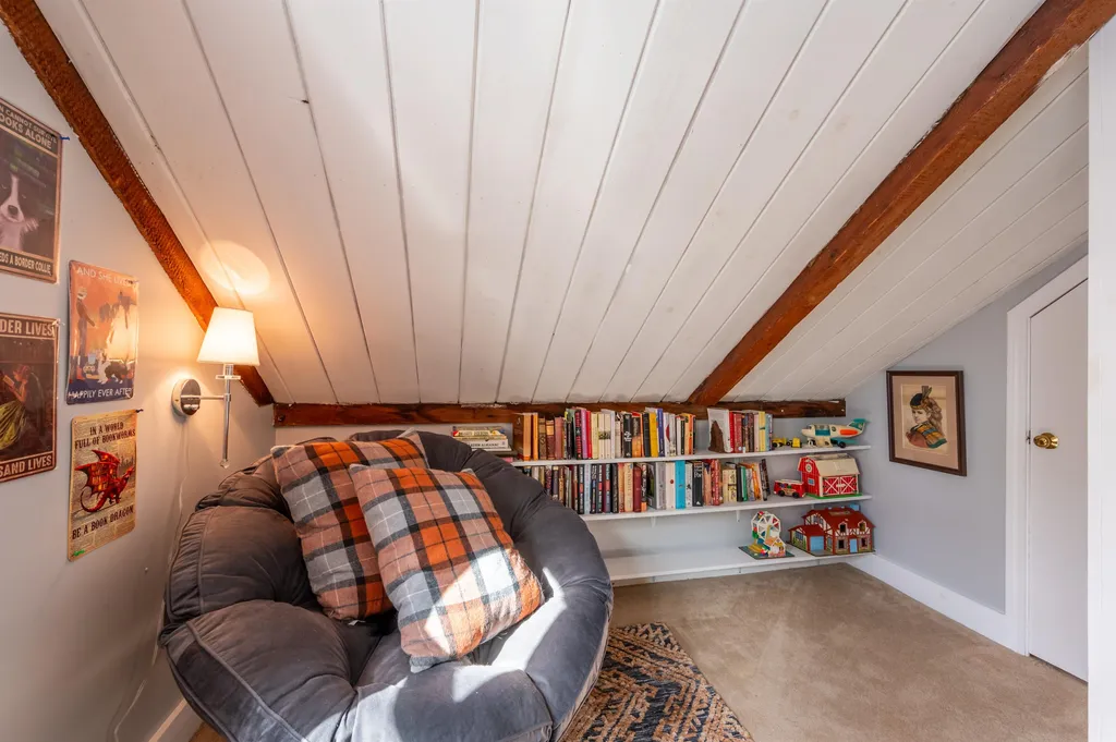 58 Library Road Grafton NH 03240