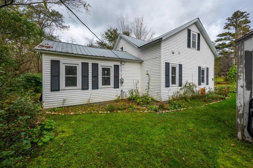 58 Library Road Grafton NH 03240