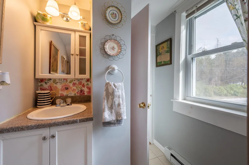 58 Library Road Grafton NH 03240