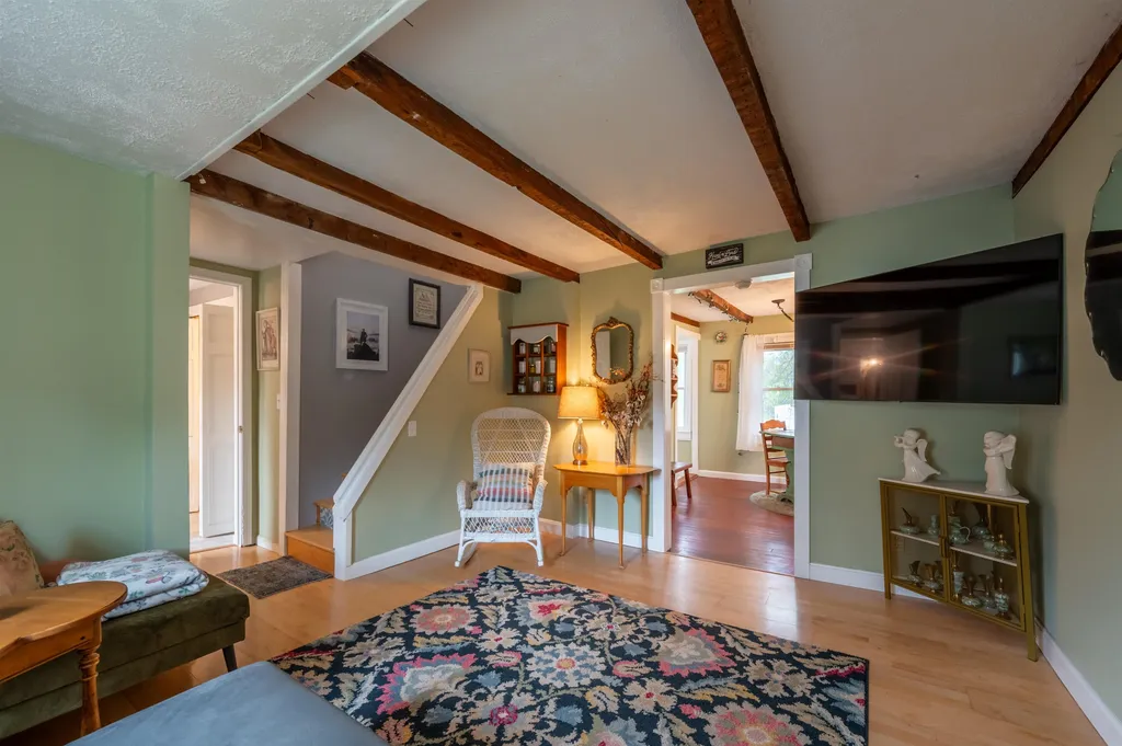 58 Library Road Grafton NH 03240