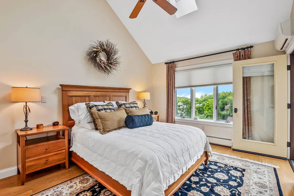 11b Indian Cave Landing Sunapee NH 03782