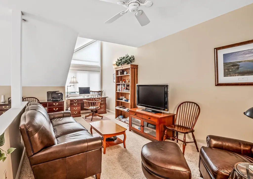 11b Indian Cave Landing Sunapee NH 03782