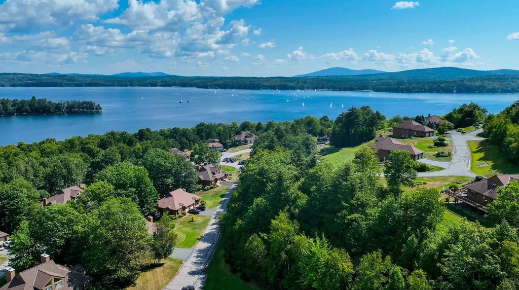 11b Indian Cave Landing Sunapee NH 03782