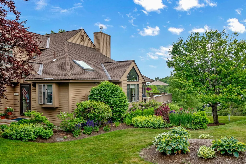 11b Indian Cave Landing Sunapee NH 03782