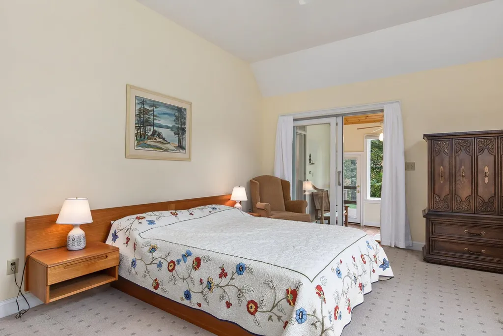 579 Sagamore Avenue Portsmouth NH 03801