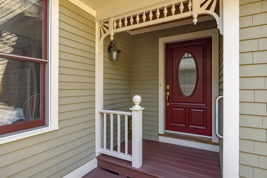 579 Sagamore Avenue Portsmouth NH 03801