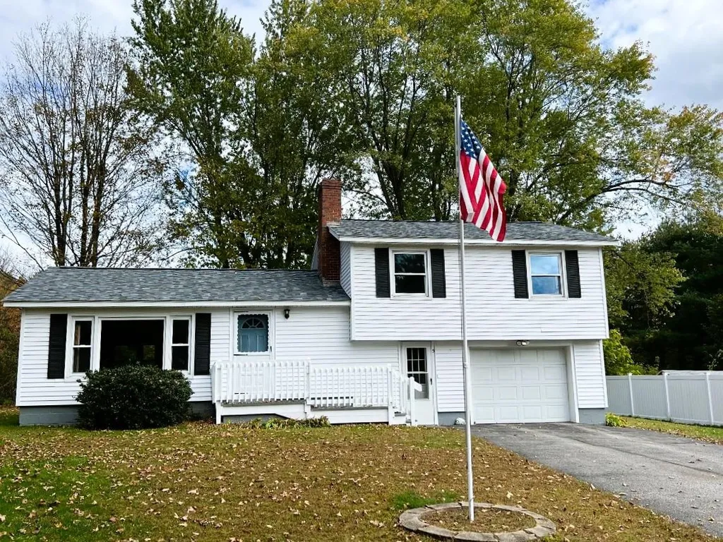 5 Ray Court Allenstown NH 03275