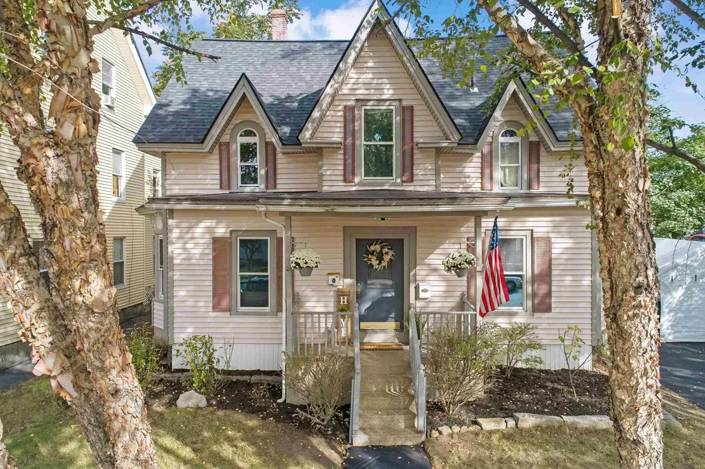 224 Laurel Street Manchester NH 03103