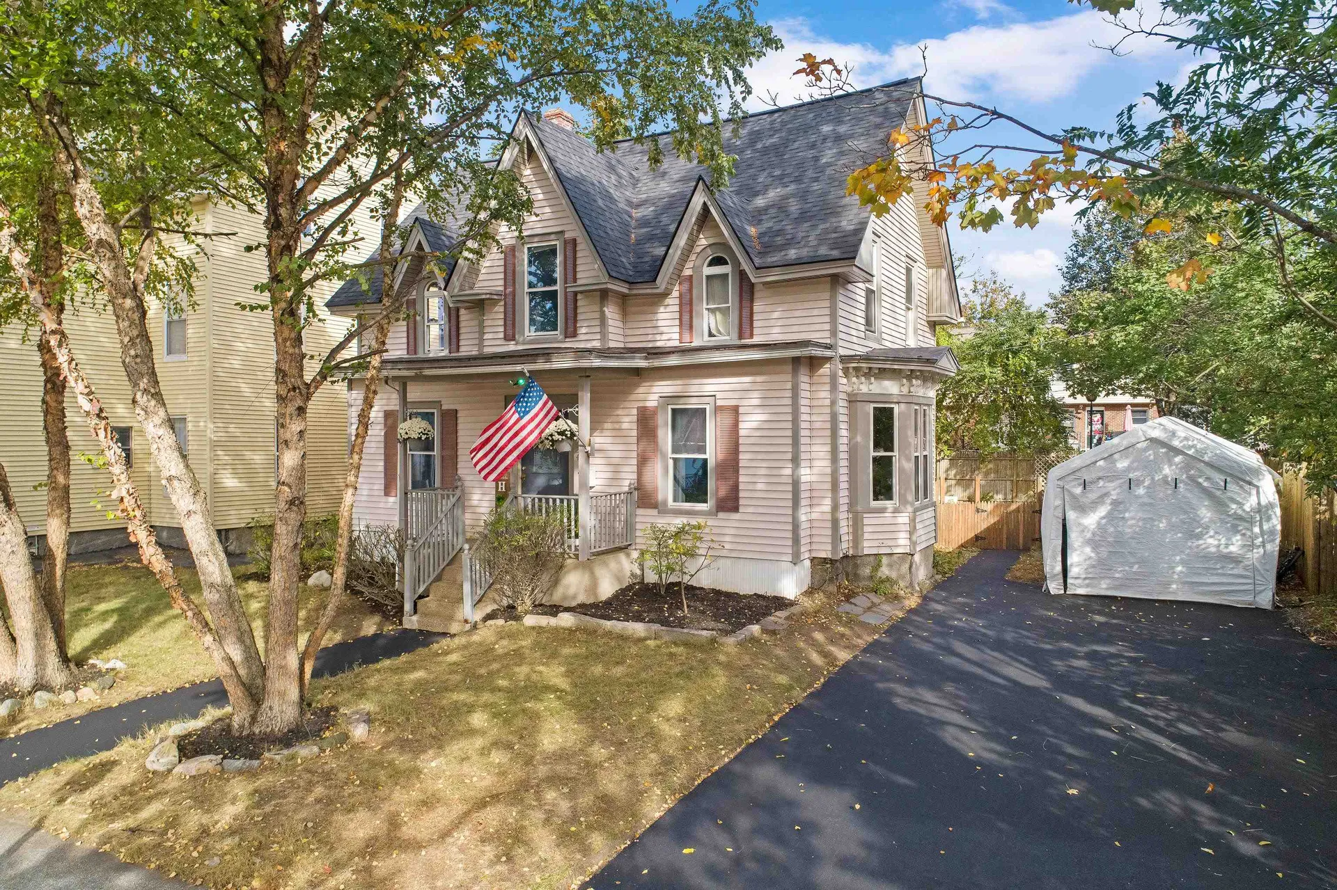 224 Laurel Street Manchester NH 03103