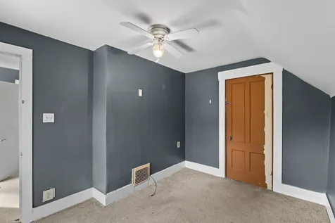 224 Laurel Street Manchester NH 03103