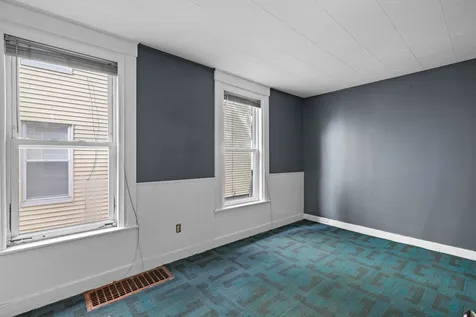 224 Laurel Street Manchester NH 03103