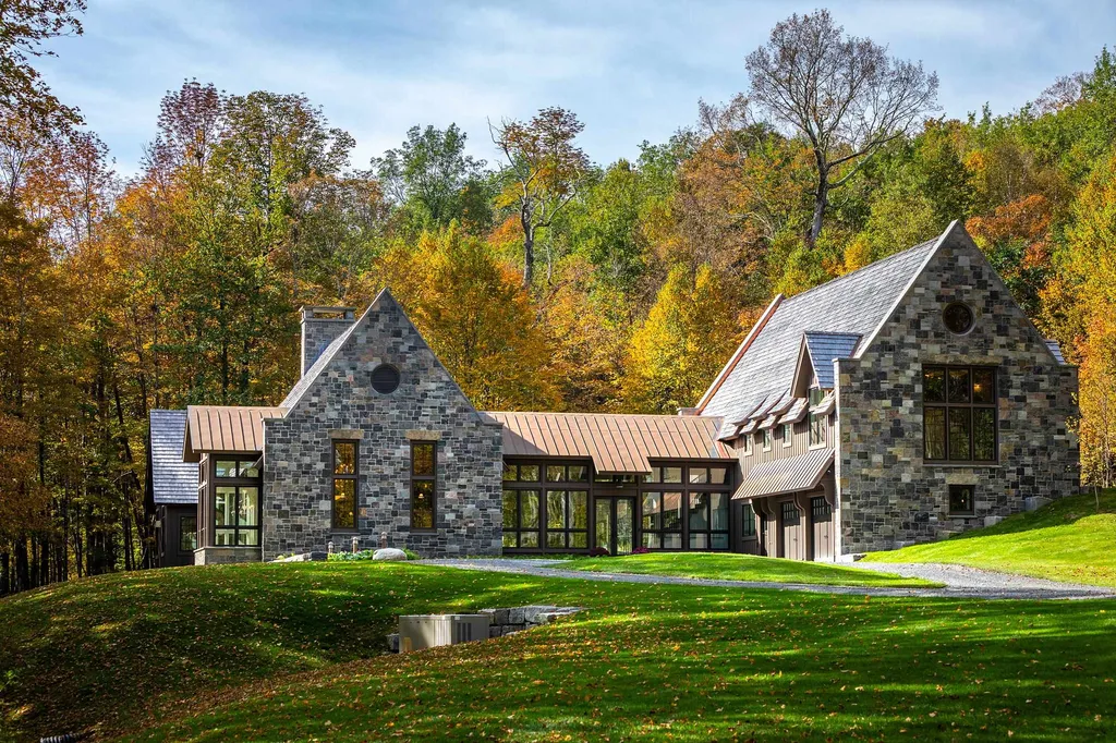 515 West Fields Road Manchester VT 05254