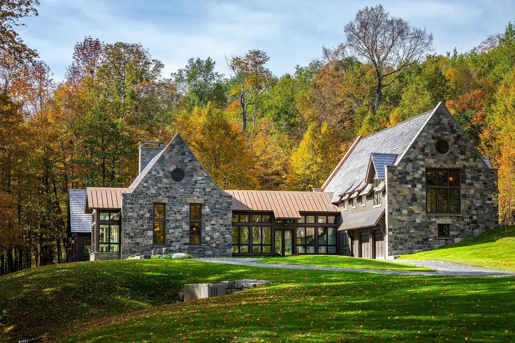 515 West Fields Road Manchester VT 05254