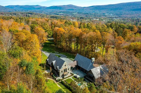 515 West Fields Road Manchester VT 05254