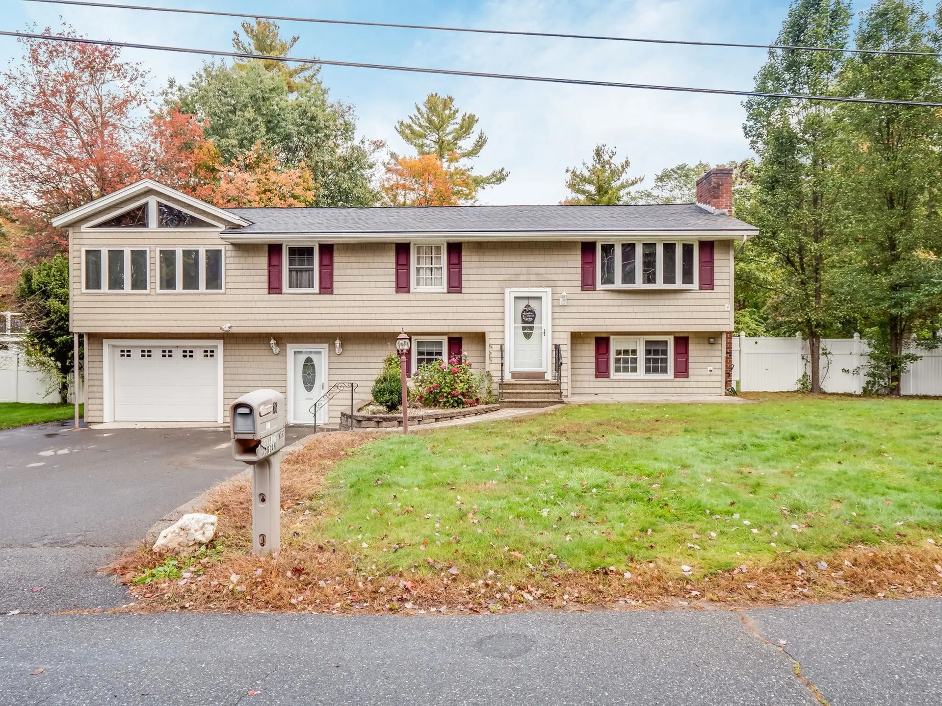 36 Colonial Drive Salem NH 03079-3475