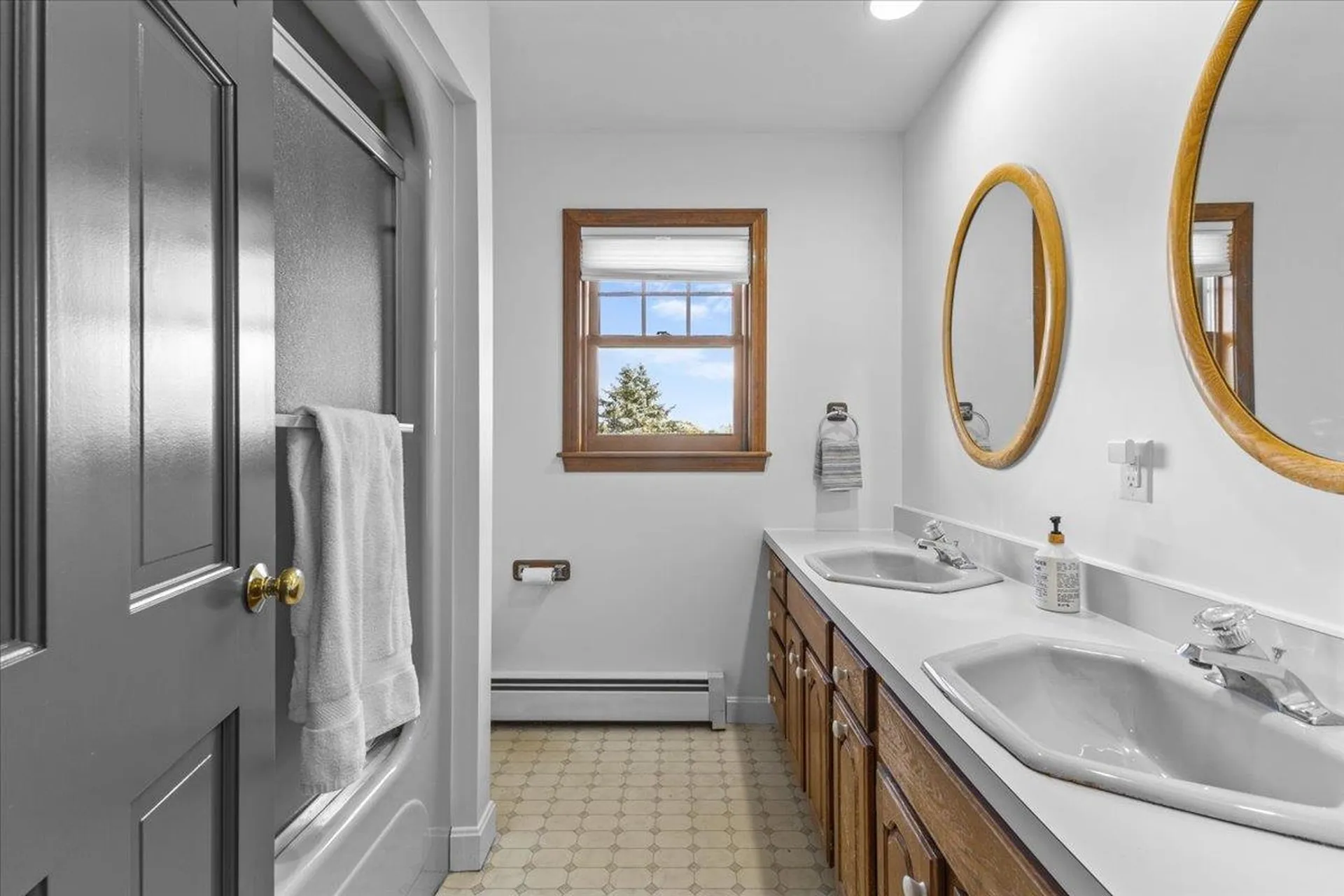 24 Oak Creek Drive South Burlington VT 05403