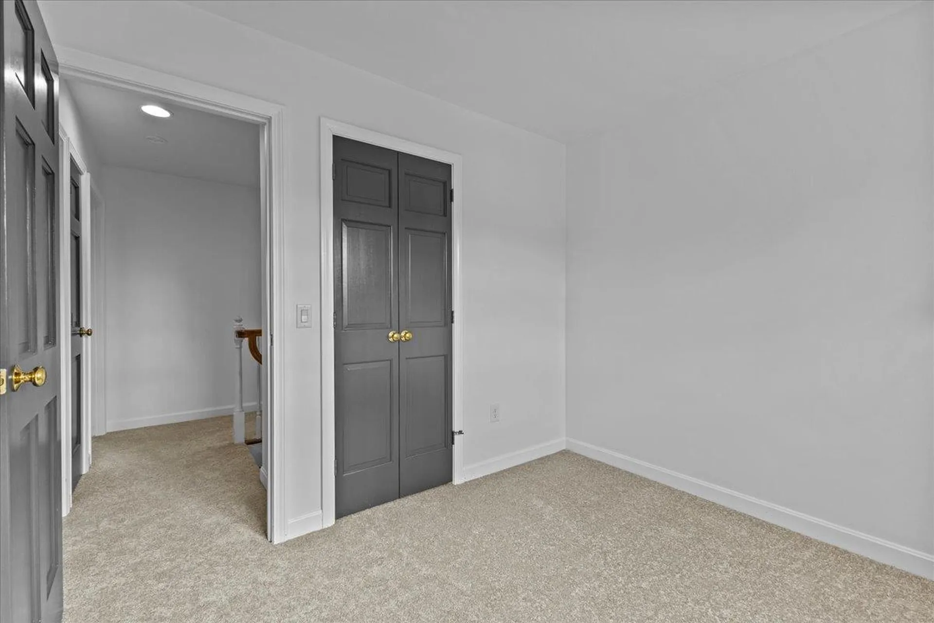 24 Oak Creek Drive South Burlington VT 05403
