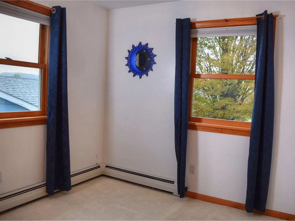 52 Lords View Terrace Richmond VT 05477