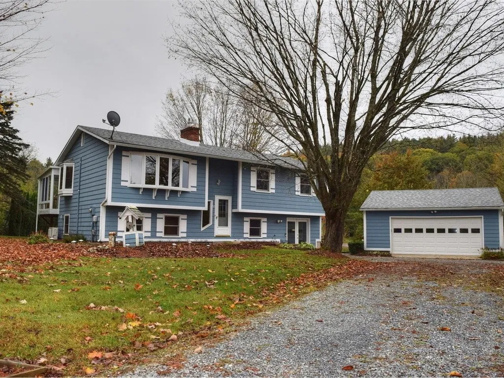 52 Lords View Terrace Richmond VT 05477
