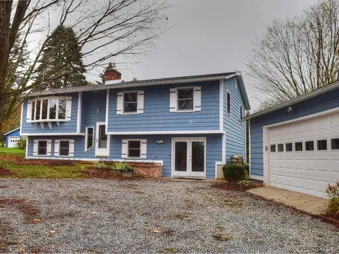 52 Lords View Terrace Richmond VT 05477