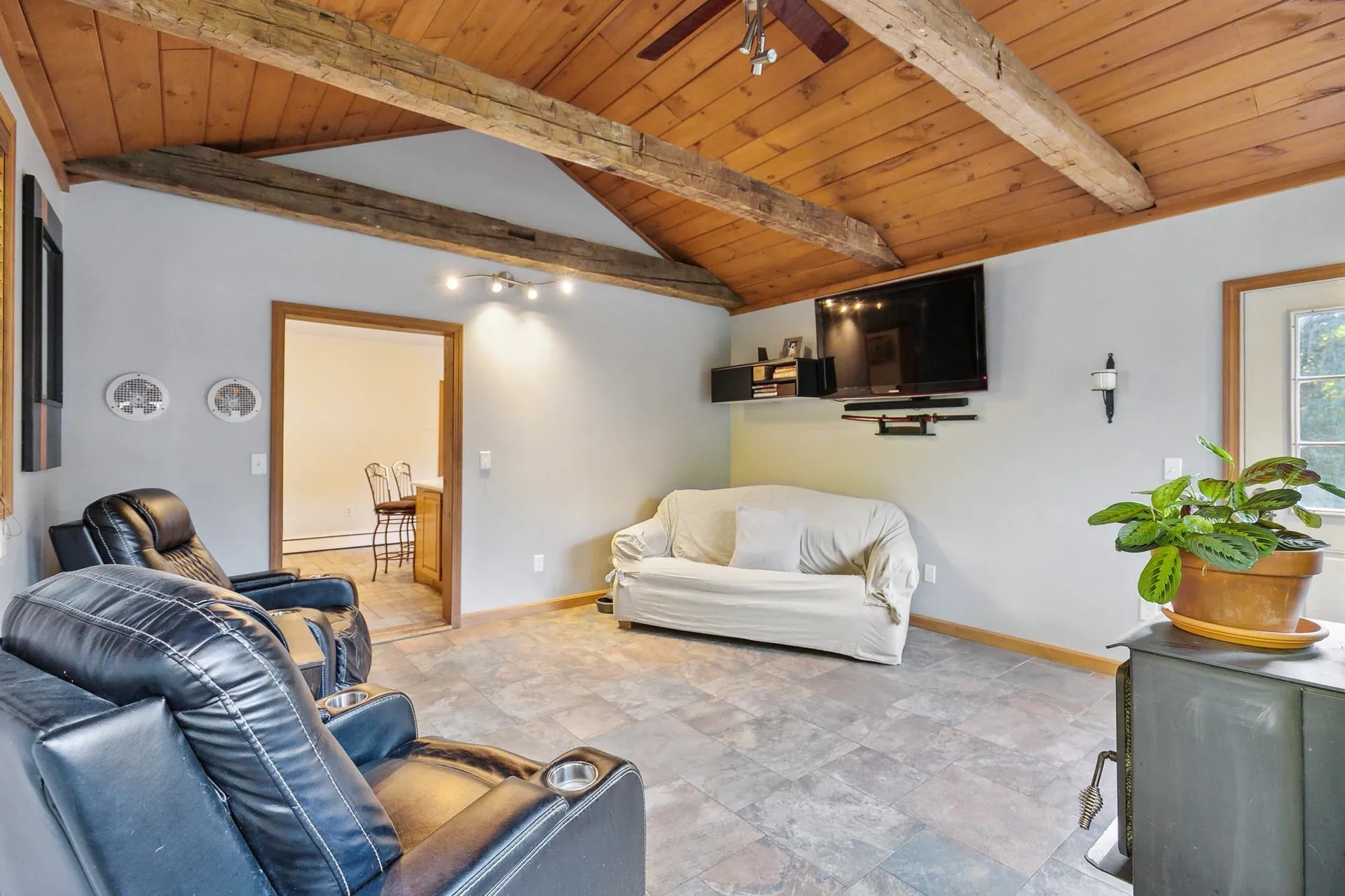 14 Morgan Farm Road Raymond NH 03077