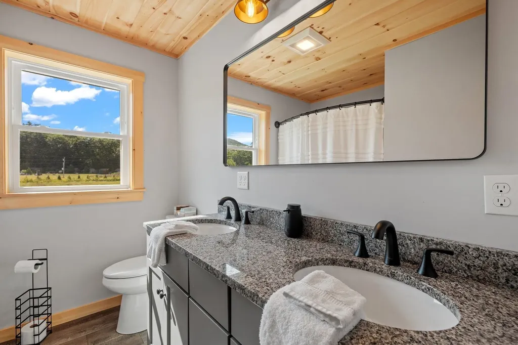 30 Melina's Way Thornton NH 03285