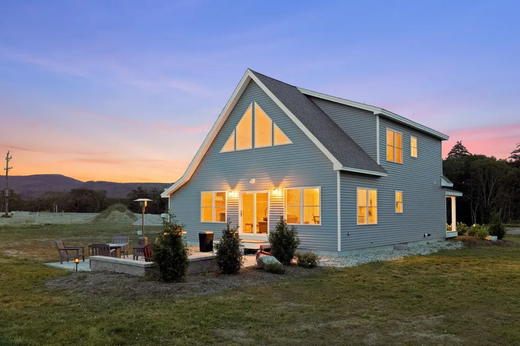 30 Melina's Way Thornton NH 03285