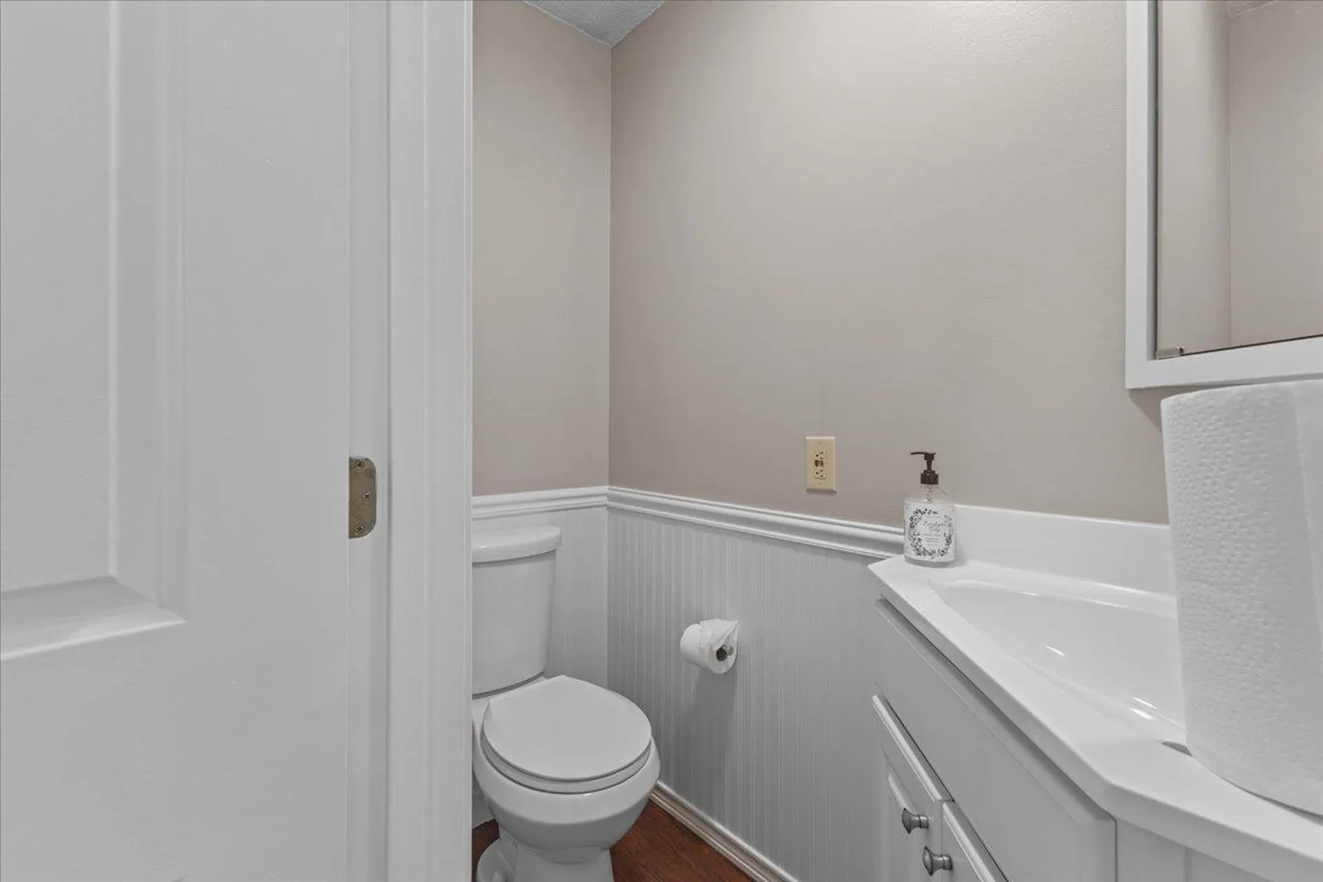 6 Hayes Avenue South Burlington VT 05403