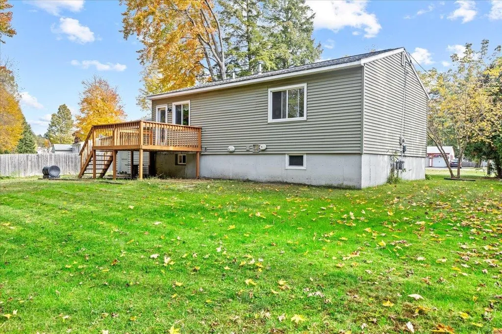 71 Woodcrest Circle Milton VT 05468