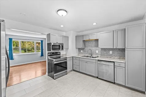 71 Woodcrest Circle Milton VT 05468