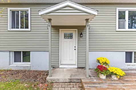 71 Woodcrest Circle Milton VT 05468