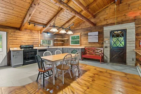 947 Boynton Road Londonderry VT 05148