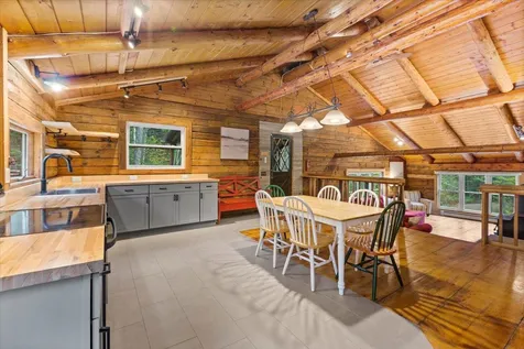 947 Boynton Road Londonderry VT 05148