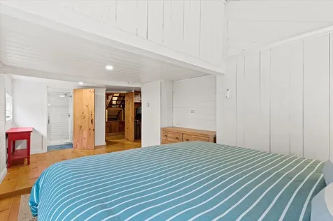 947 Boynton Road Londonderry VT 05148