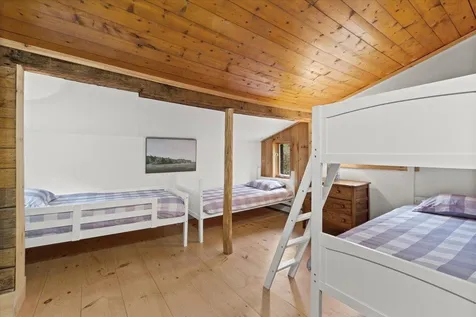 947 Boynton Road Londonderry VT 05148