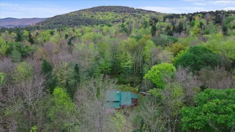 947 Boynton Road Londonderry VT 05148